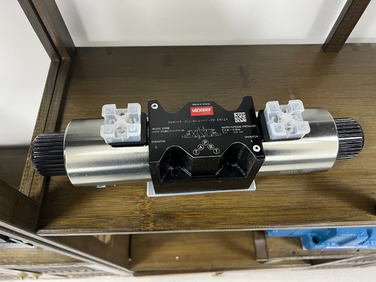 Voor industriële doeleinden: Pilot bediende magnetoventil Dg4V-5s-6cj-M-U-H5-20 voor en controle