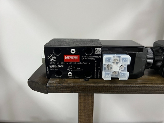 Verpakking Grootte 5,00 cm * 6,00 cm * 7,00 cm gietijzeren solenoïde klep Dg4V-3-6bl-M-U-H7-69-En124