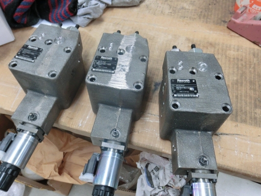 Verstelmachines Elektro-hydraulische besturingsklep met aanpassing