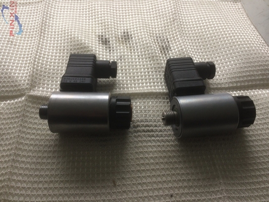 Eéncilinder Hydraulische reserveonderdelen Solenoïde spoel voor pompstructuur 3pins 2pins