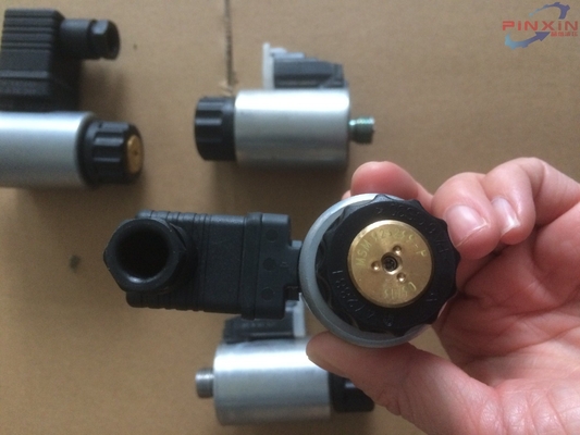 Eéncilinder Hydraulische reserveonderdelen Solenoïde spoel voor pompstructuur 3pins 2pins