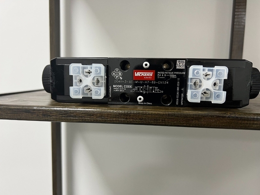 DC-solenoïde klepdruk Gewone temperatuur Hydraulische onderdelen Dg4V-3-6c-M-U-H7-69-En124