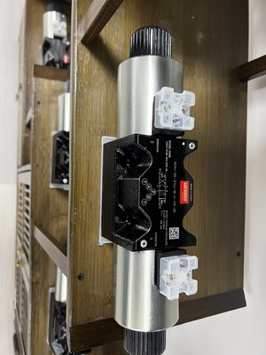 DC-solenoïde klepdruk Gewone temperatuur Hydraulische onderdelen Dg4V-3-6c-M-U-H7-69-En124